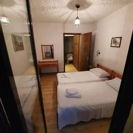 Afroditi House '6 * Kórfosz