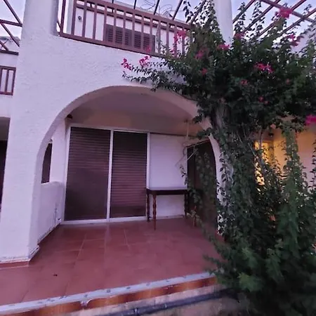 Afroditi House '6 *