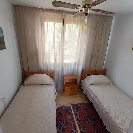 Afroditi House '6 아파트